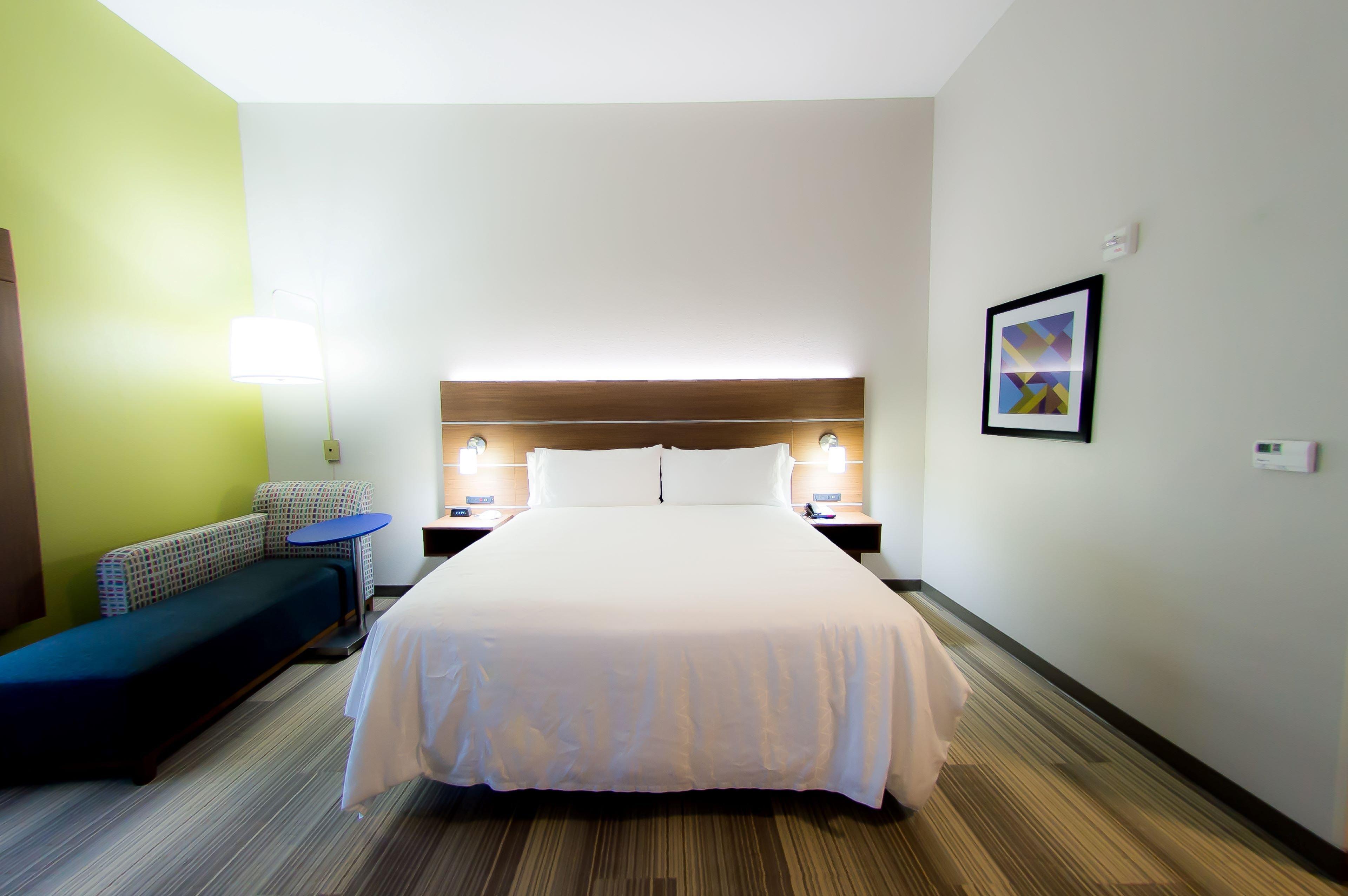 Holiday Inn Express & Suites Statesville Ngoại thất bức ảnh