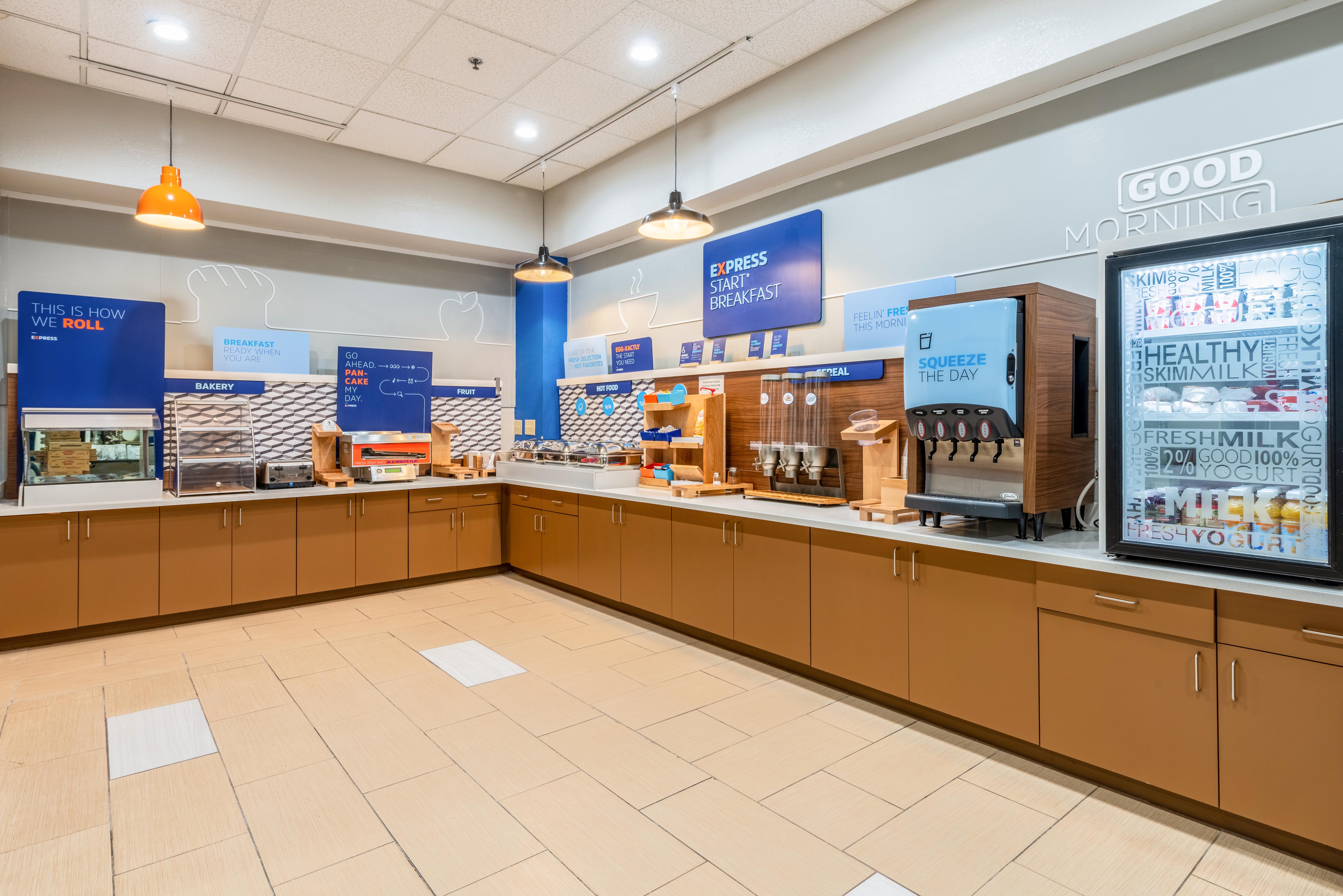 Holiday Inn Express & Suites Statesville Ngoại thất bức ảnh