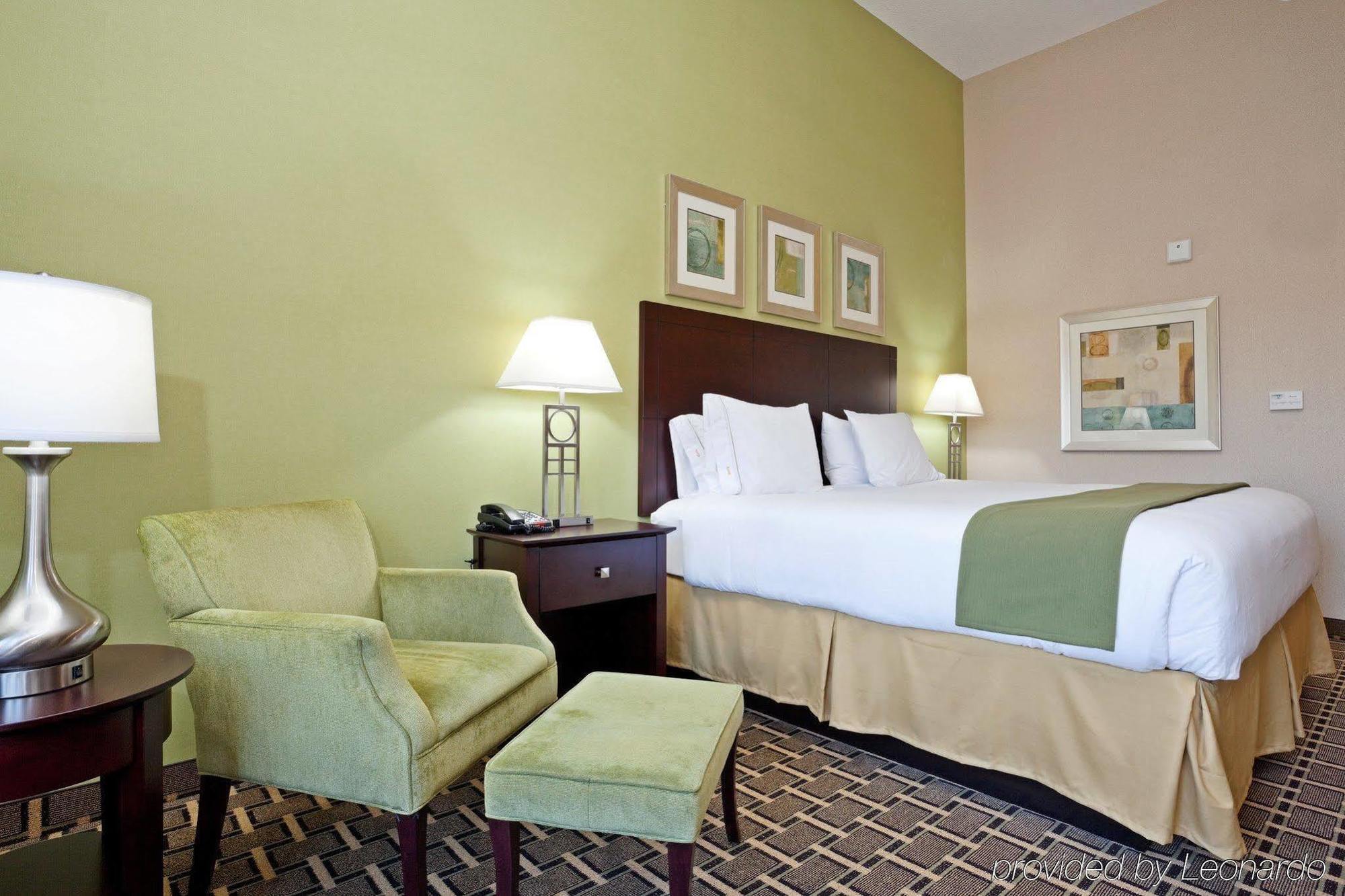 Holiday Inn Express & Suites Statesville Ngoại thất bức ảnh
