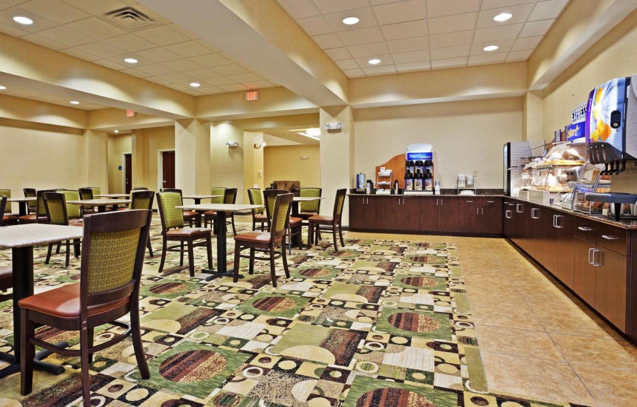 Holiday Inn Express & Suites Statesville Ngoại thất bức ảnh